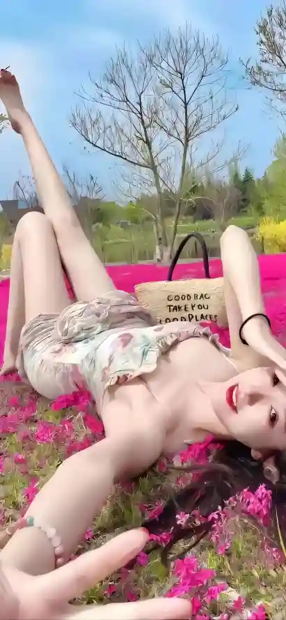 欧美在线看片a免费观看_少妇人妻偷人精品视频_波多野结衣Aⅴ在线播放